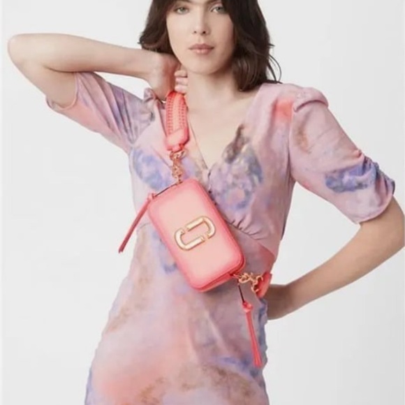 Marc Jacob’s The Snapshot Peach Fluoro! - Picture 2 of 4